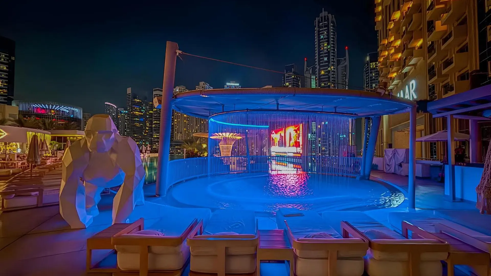 Jw Marriott Marina Residences With Amazing View And Direct Mall Access Dubai United Arab Emirates