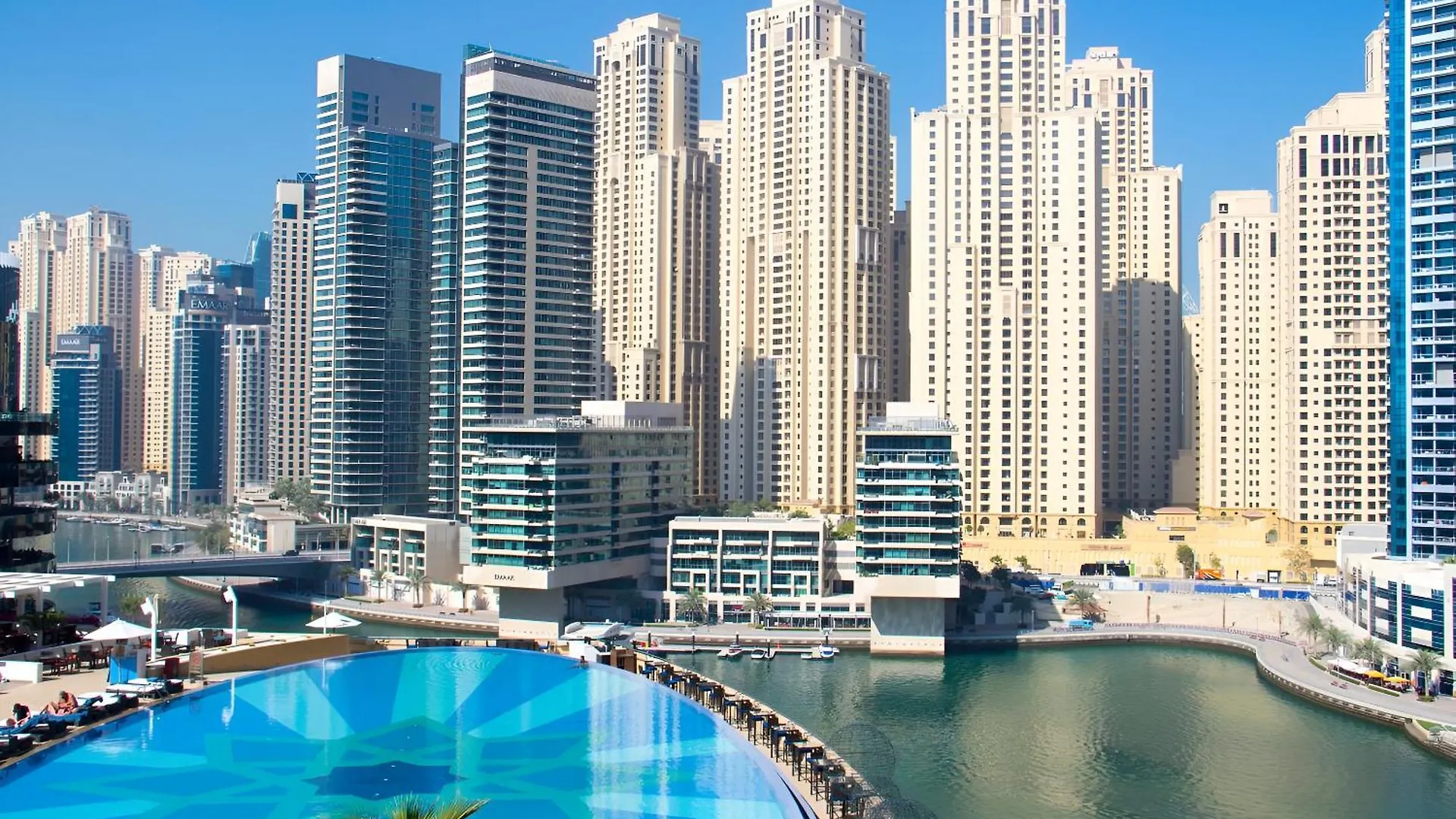 Jw Marriott Marina Residences With Amazing View And Direct Mall Access Dubai United Arab Emirates