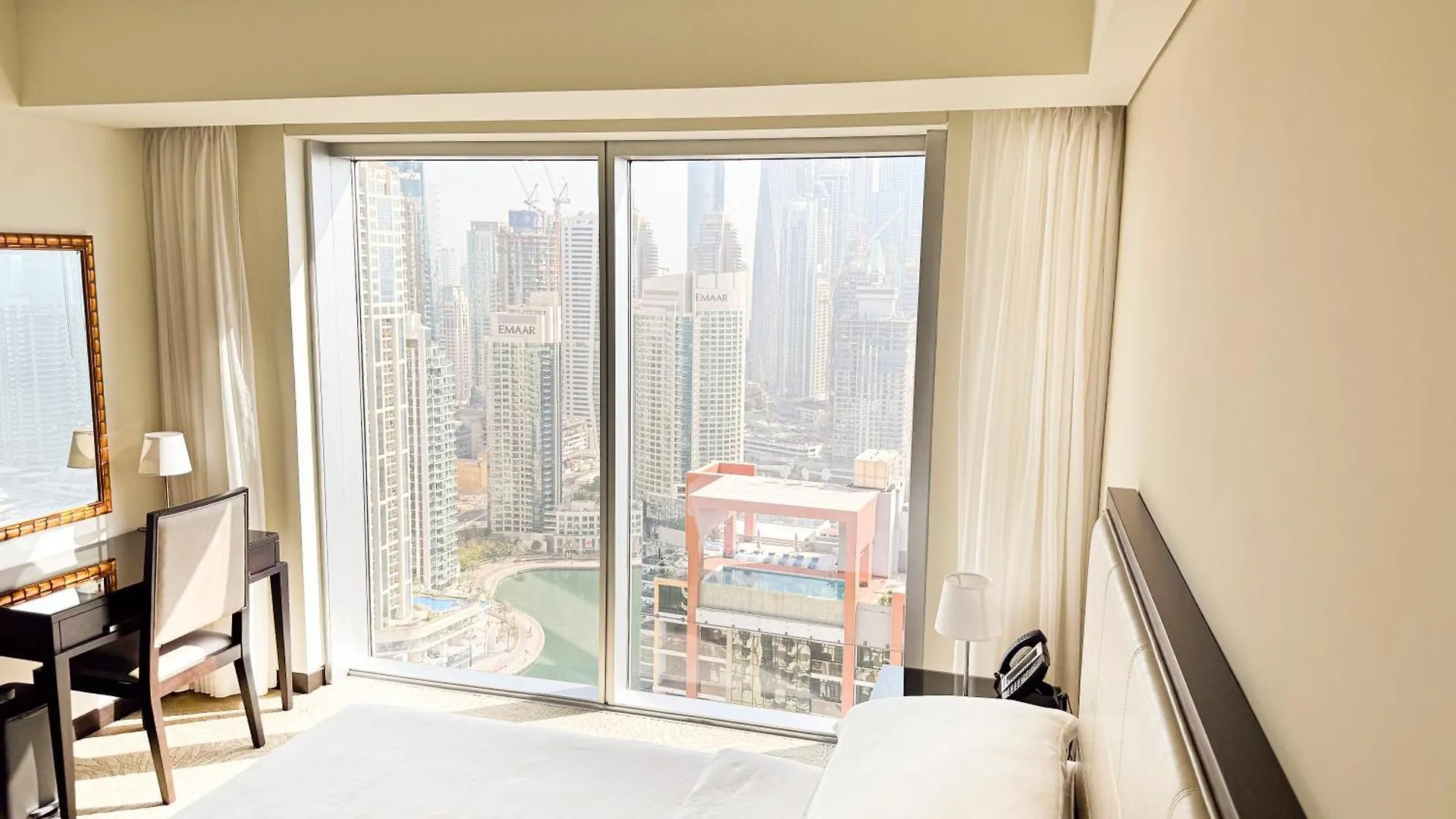 Jw Marriott Marina Residences With Amazing View And Direct Mall Access Dubai Apartment