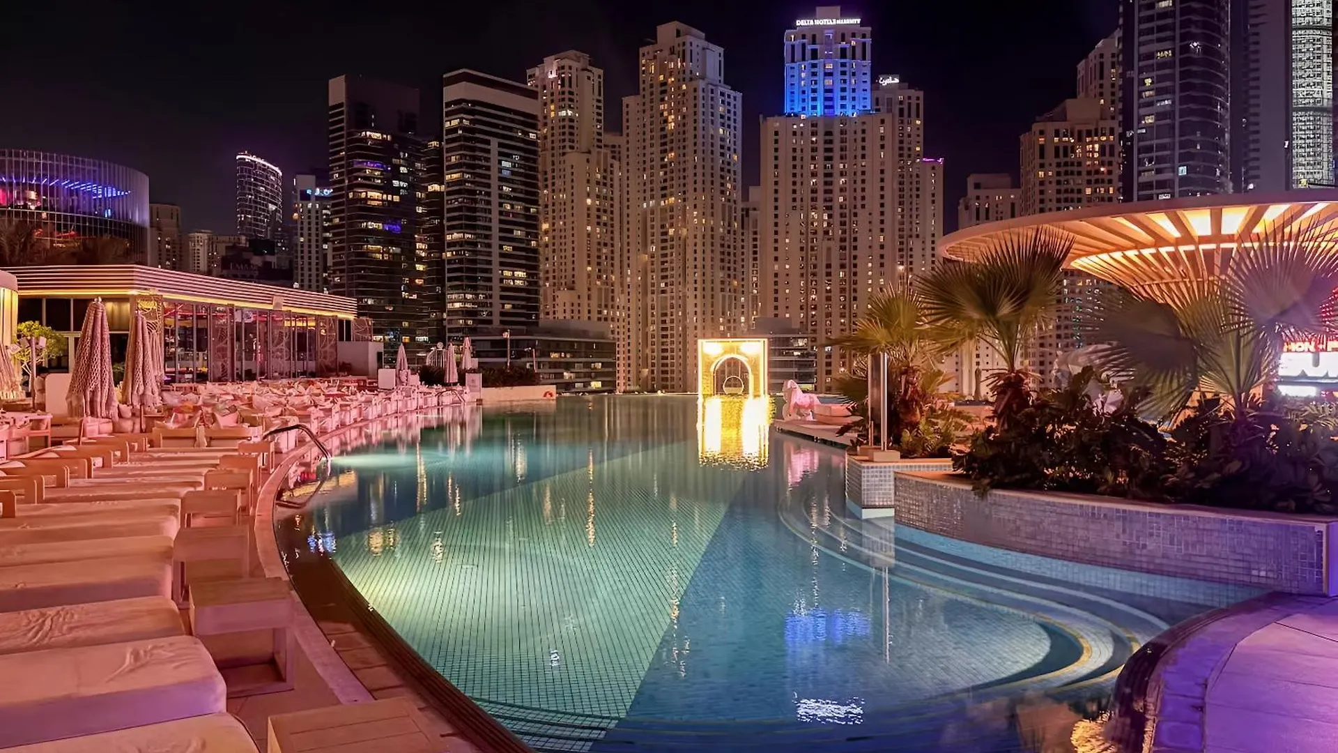 Jw Marriott Marina Residences With Amazing View And Direct Mall Access Dubai